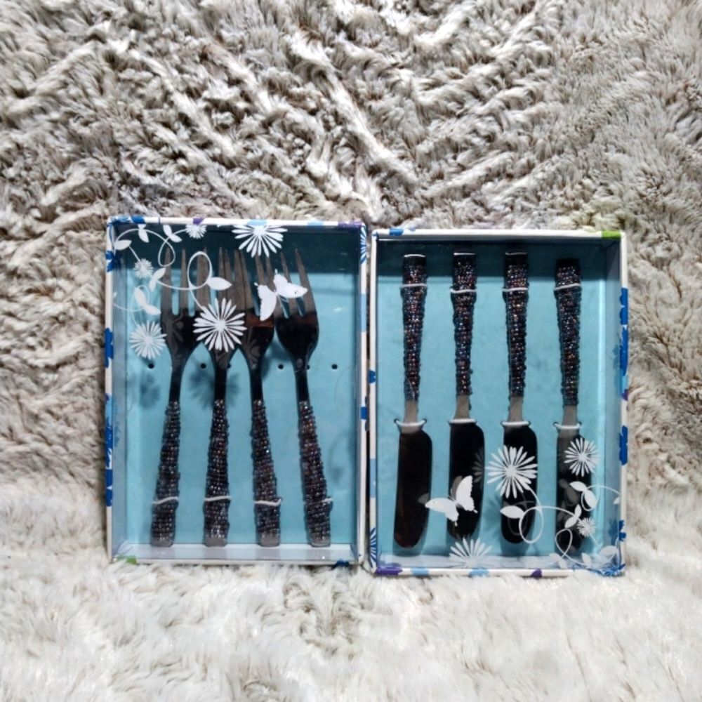 Set of knives and forks, beaded handles